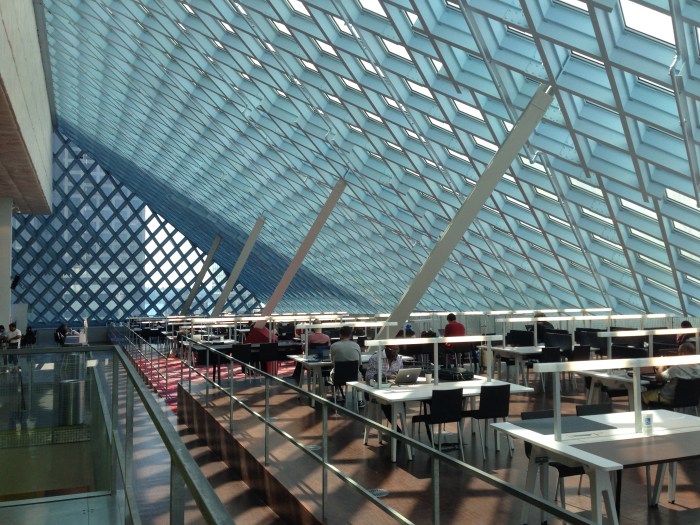 10층의 Reading room