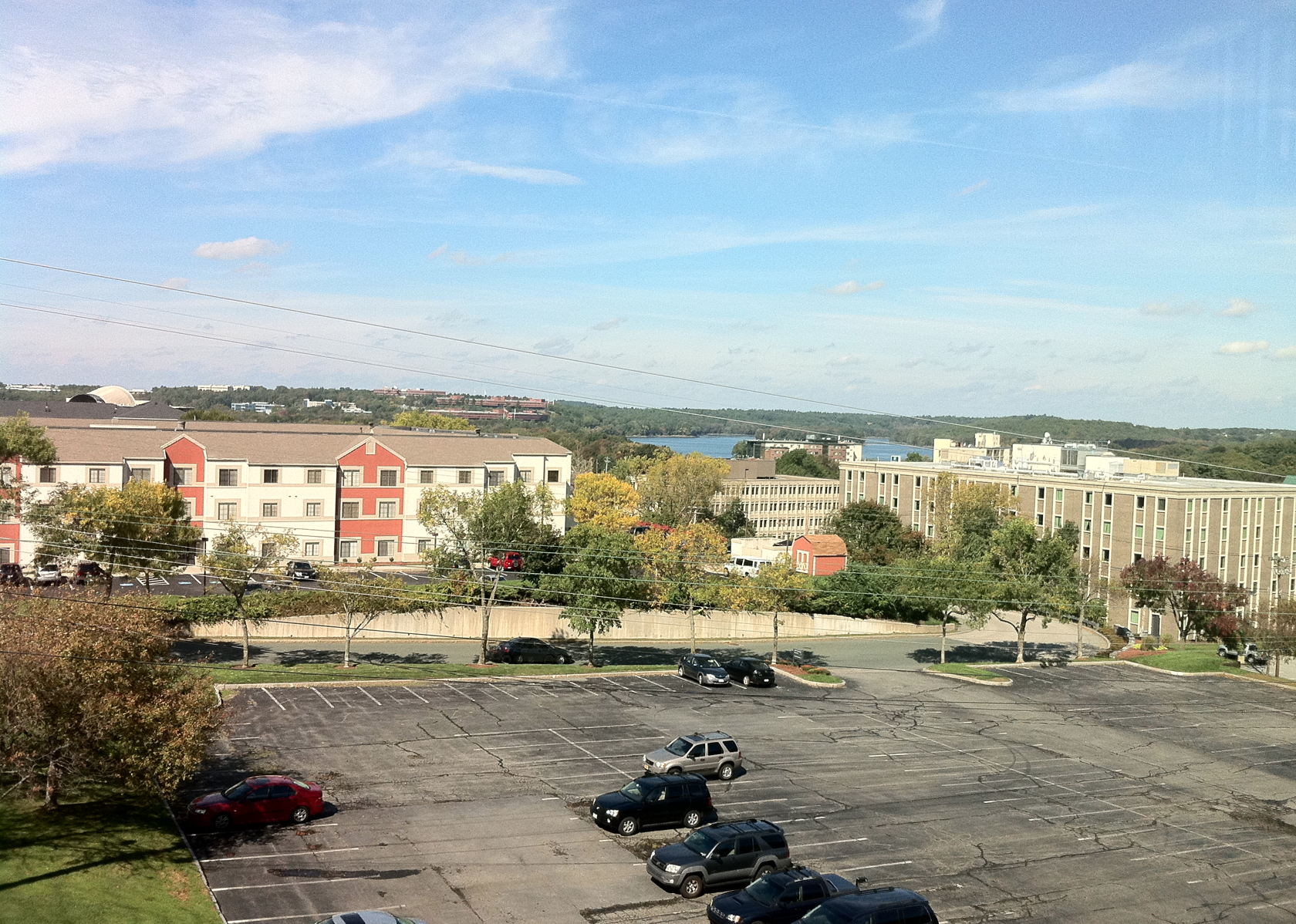 보스턴 근교 라이코스사무실에서 본 바깥 정경. 이 풍경을 3년동안 매일 봤었다.