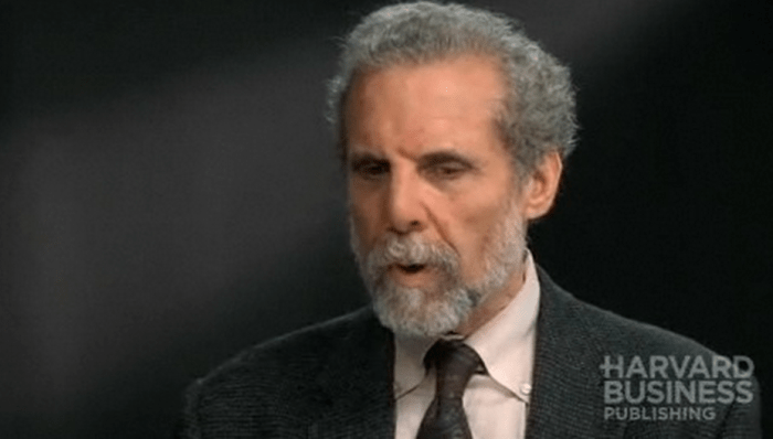 Emotional intelligence에 대한 연구로 유명한 다니엘 골먼(사진출처:하버드비즈니스퍼블리싱)