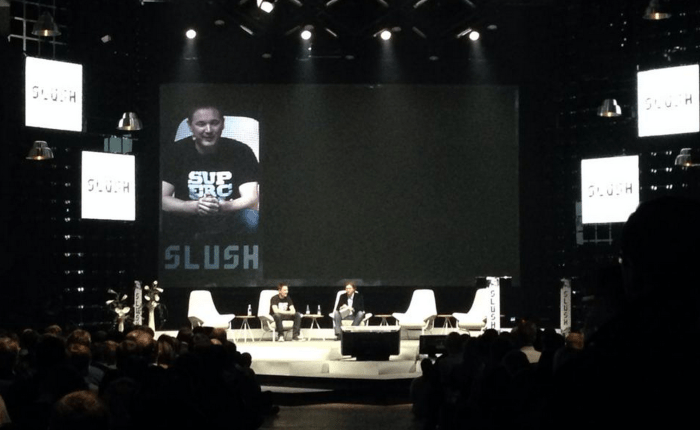 슬러시컨퍼런스에서 대담중인 수퍼셀 CEO 파나넨 (출처:수퍼셀 Facebook page)